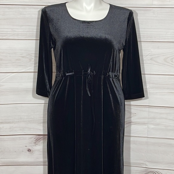 Lands' End Dresses & Skirts - Long Black Velour 90's Dress 3/4 Sleeves Empire Style with Drawstring Size 14/16